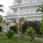 Rosas De Capistrano Apartment
