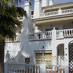 Rosas De Capistrano 아파트 *