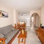 Rosas De Capistrano * נרחה