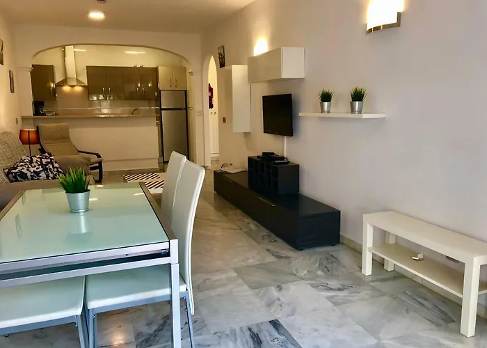 Rosas De Capistrano * Nerja