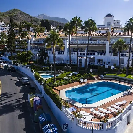 Rosas De Capistrano * نيرخا