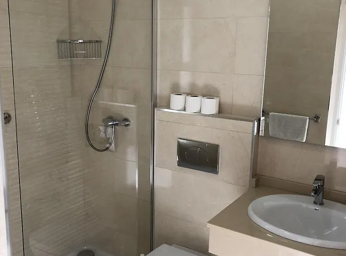 Rosas De Capistrano *